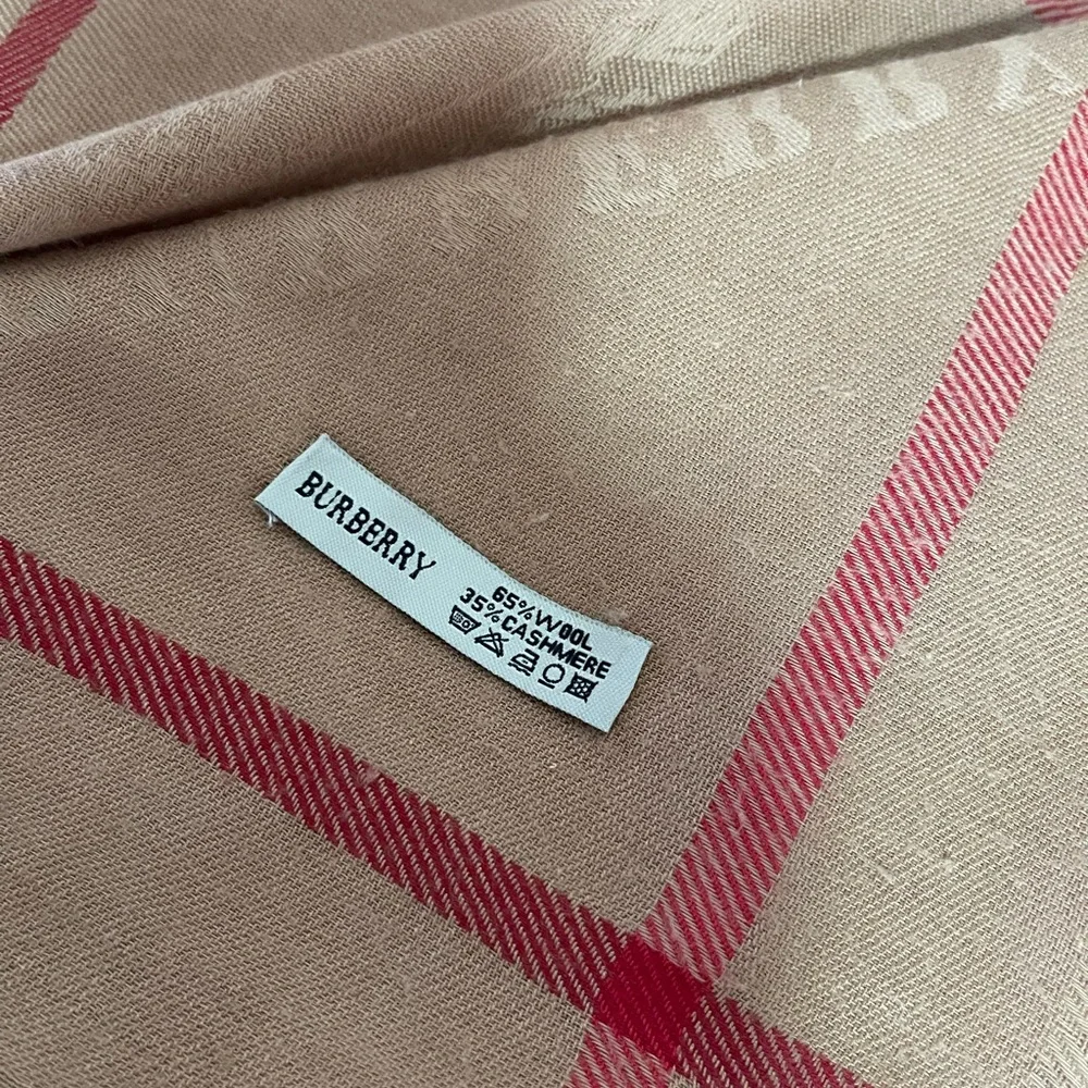 Burberry Prorsum Wrap Shawl. - Picture 15 of 16